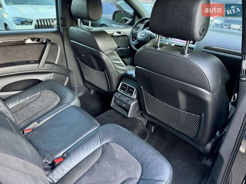 Внедорожник / Кроссовер Audi Q7 2013 в Киеве