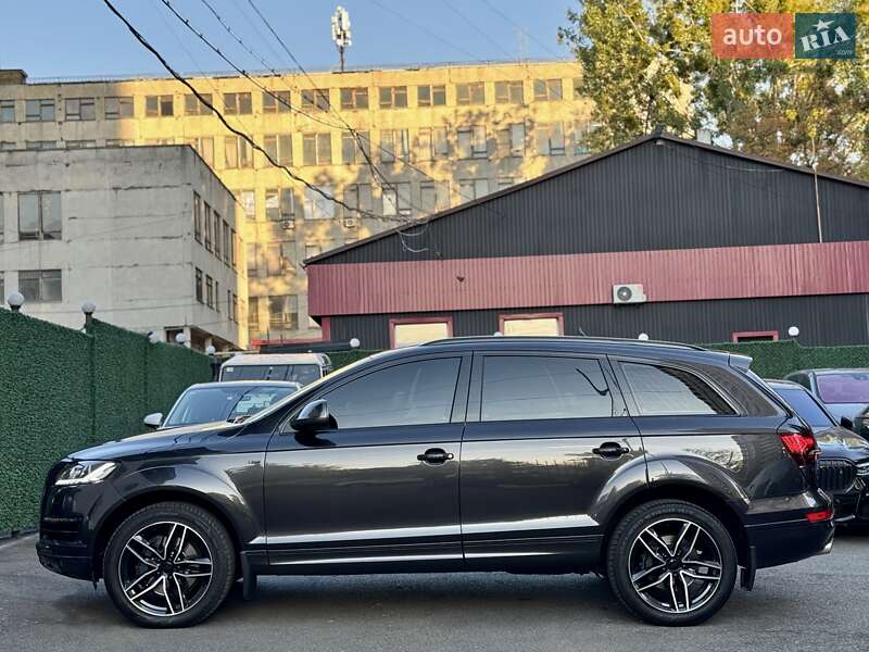 Внедорожник / Кроссовер Audi Q7 2013 в Киеве