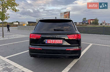 Внедорожник / Кроссовер Audi Q7 2019 в 