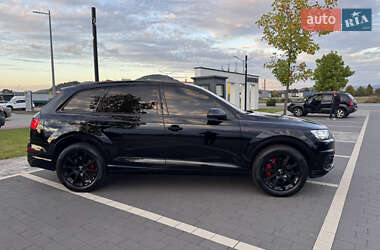 Внедорожник / Кроссовер Audi Q7 2019 в 
