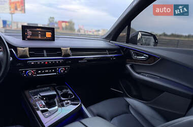 Внедорожник / Кроссовер Audi Q7 2019 в 