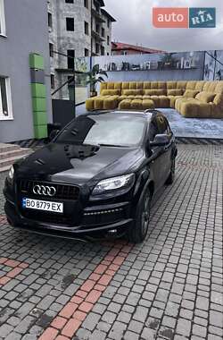 Позашляховик / Кросовер Audi Q7 2012 в 