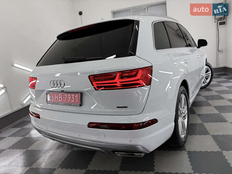 Позашляховик / Кросовер Audi Q7 2018 в Трускавці