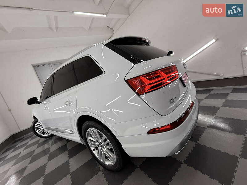 Позашляховик / Кросовер Audi Q7 2018 в Трускавці