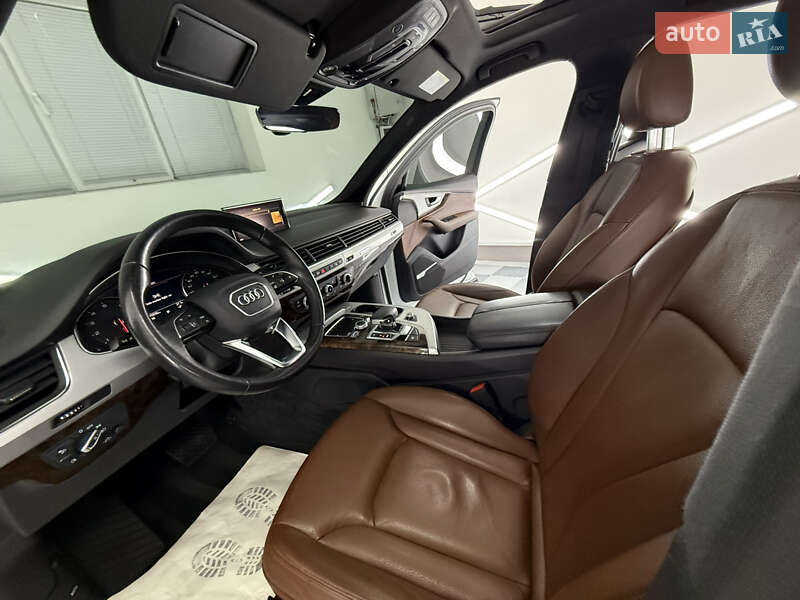 Позашляховик / Кросовер Audi Q7 2018 в Трускавці
