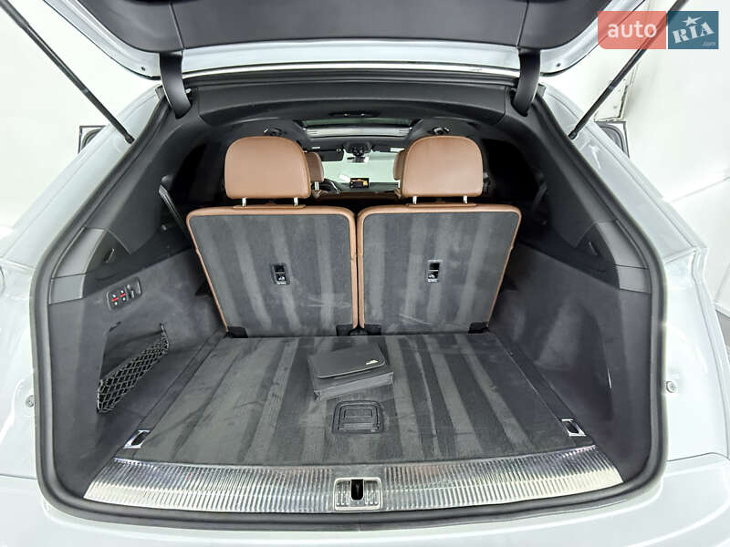 Позашляховик / Кросовер Audi Q7 2018 в Трускавці