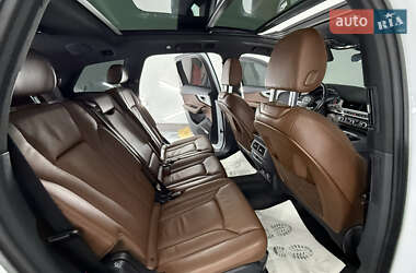 Позашляховик / Кросовер Audi Q7 2018 в 