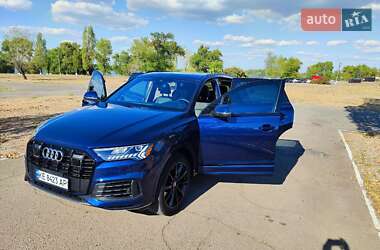 Внедорожник / Кроссовер Audi Q7 2023 в Каменском