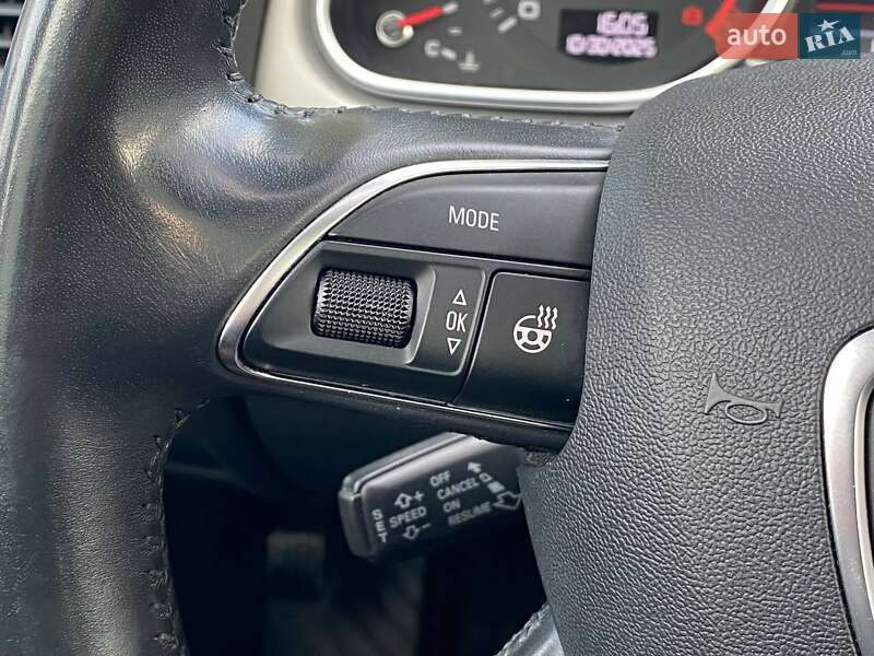 Позашляховик / Кросовер Audi Q7 2015 в Києві