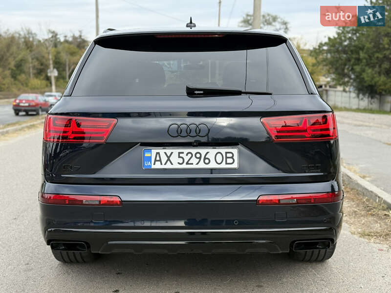 Позашляховик / Кросовер Audi Q7 2016 в Харкові