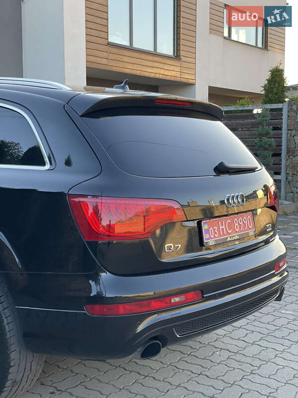 Позашляховик / Кросовер Audi Q7 2014 в Стрию