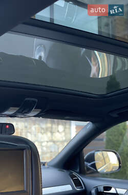 Внедорожник / Кроссовер Audi Q7 2014 в 