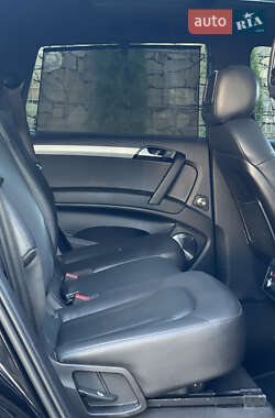 Внедорожник / Кроссовер Audi Q7 2014 в 