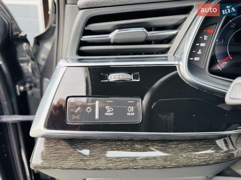 Позашляховик / Кросовер Audi Q7 2020 в Мукачевому