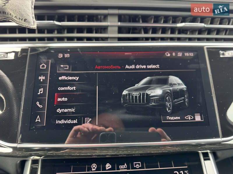 Позашляховик / Кросовер Audi Q7 2020 в Мукачевому