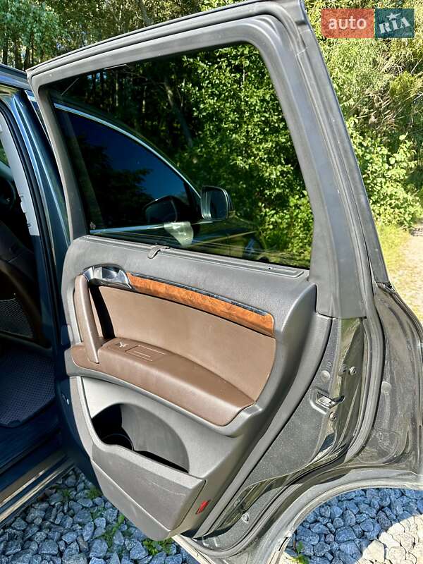 Позашляховик / Кросовер Audi Q7 2012 в Києві фото 8 Позашляховик / Кросовер Audi Q7 2012 в Києві