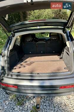 Внедорожник / Кроссовер Audi Q7 2012 в 