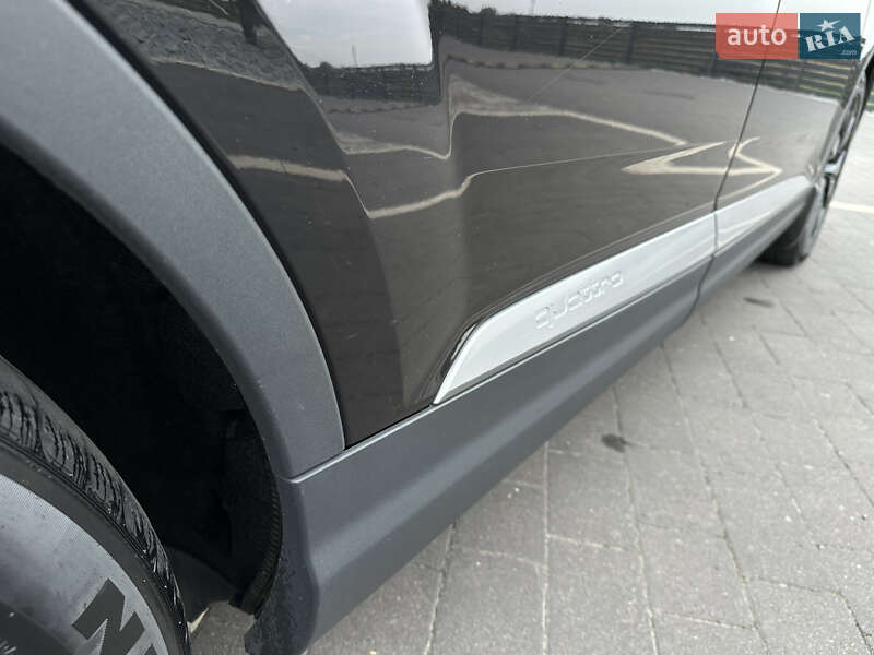 Внедорожник / Кроссовер Audi Q7 2015 в Мукачево