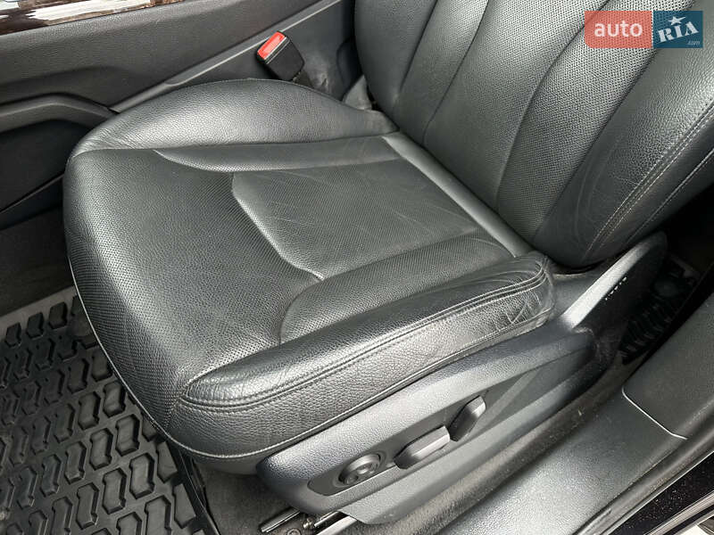 Внедорожник / Кроссовер Audi Q7 2015 в Мукачево