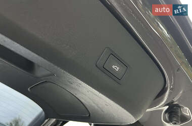 Внедорожник / Кроссовер Audi Q7 2015 в 