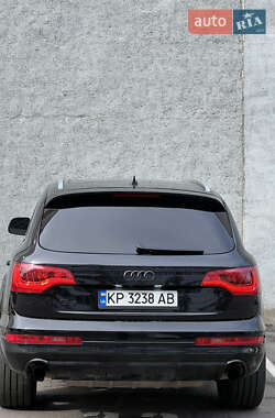 Внедорожник / Кроссовер Audi Q7 2011 в 