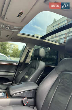 Внедорожник / Кроссовер Audi Q7 2011 в 