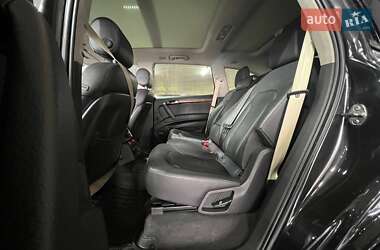 Внедорожник / Кроссовер Audi Q7 2015 в 