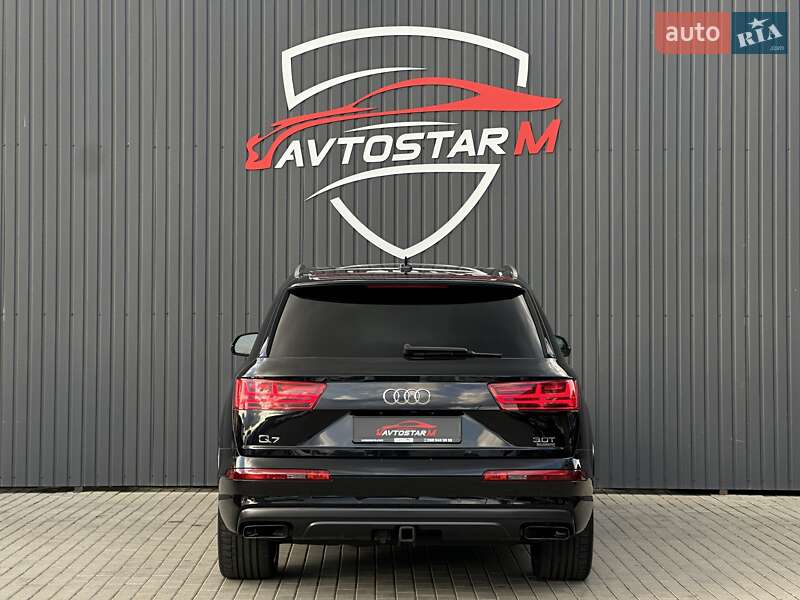 Позашляховик / Кросовер Audi Q7 2017 в Мукачевому