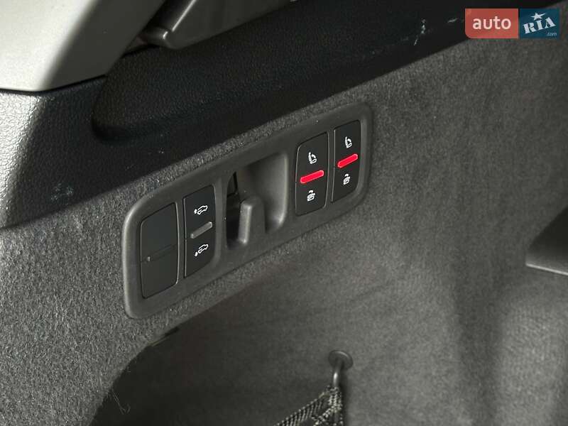 Позашляховик / Кросовер Audi Q7 2017 в Мукачевому