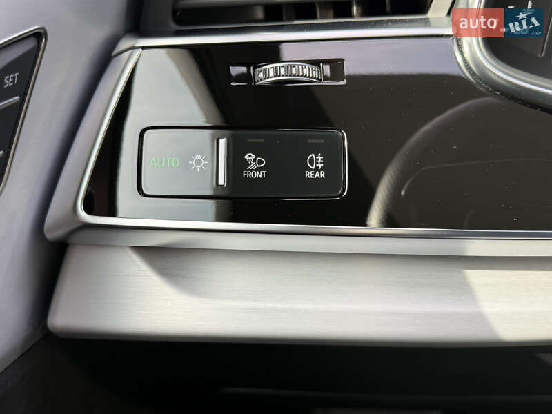 Позашляховик / Кросовер Audi Q7 2021 в Ковелі