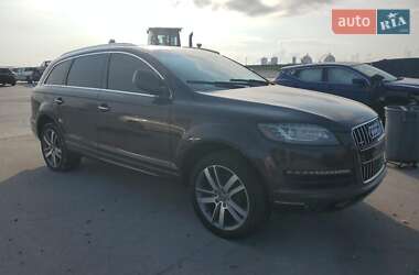 Внедорожник / Кроссовер Audi Q7 2013 в 