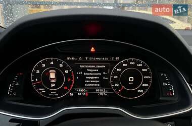Внедорожник / Кроссовер Audi Q7 2016 в 