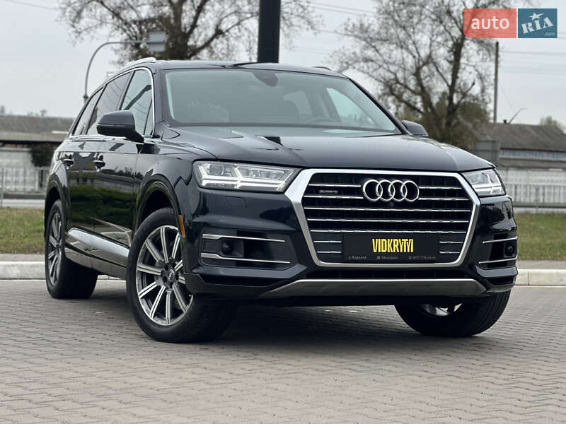 Позашляховик / Кросовер Audi Q7 2016 в Києві