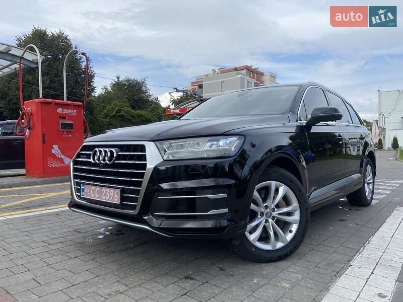Позашляховик / Кросовер Audi Q7 2019 в Львові