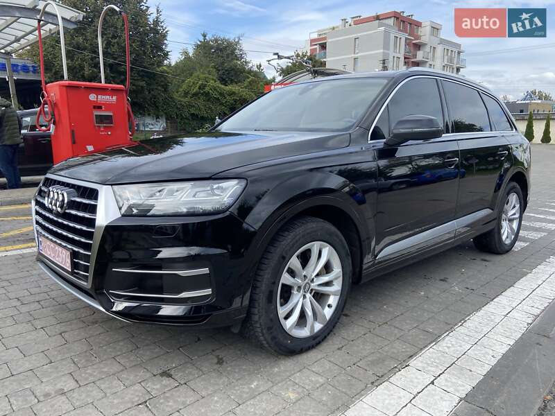 Позашляховик / Кросовер Audi Q7 2019 в Львові
