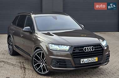 Внедорожник / Кроссовер Audi Q7 2016 в 