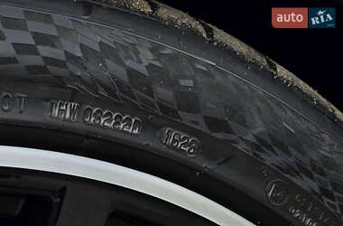 Внедорожник / Кроссовер Audi Q7 2016 в 