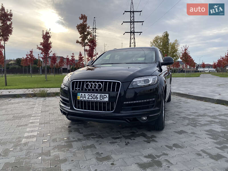 Позашляховик / Кросовер Audi Q7 2013 в Ірпені