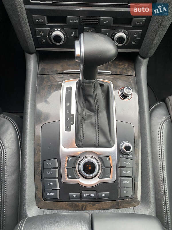 Позашляховик / Кросовер Audi Q7 2013 в Ірпені