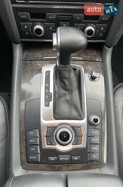 Внедорожник / Кроссовер Audi Q7 2013 в 