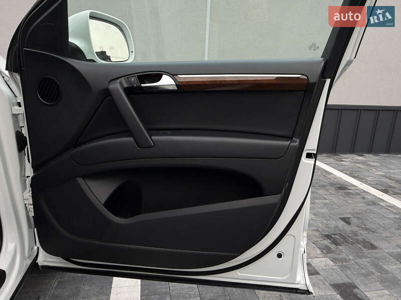 Внедорожник / Кроссовер Audi Q7 2012 в Ровно