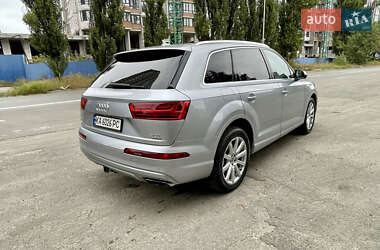 Позашляховик / Кросовер Audi Q7 2016 в 