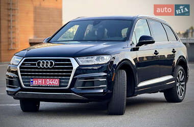 Внедорожник / Кроссовер Audi Q7 2018 в 