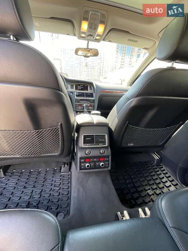 Внедорожник / Кроссовер Audi Q7 2015 в Одессе фото 24 Внедорожник / Кроссовер Audi Q7 2015 в Одессе