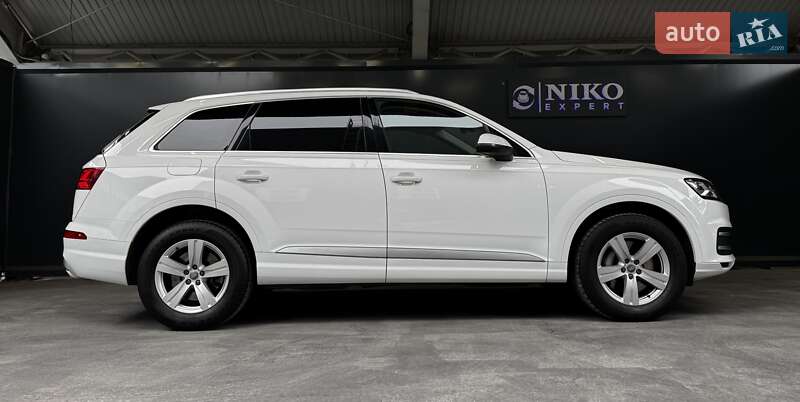 Позашляховик / Кросовер Audi Q7 2018 в Києві