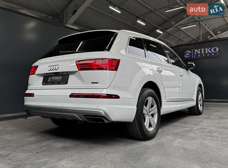Позашляховик / Кросовер Audi Q7 2018 в Києві