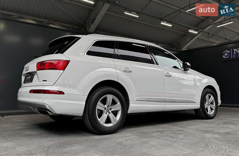 Позашляховик / Кросовер Audi Q7 2018 в Києві