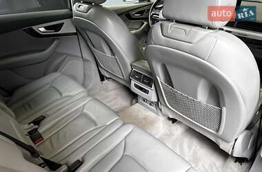 Внедорожник / Кроссовер Audi Q7 2018 в 