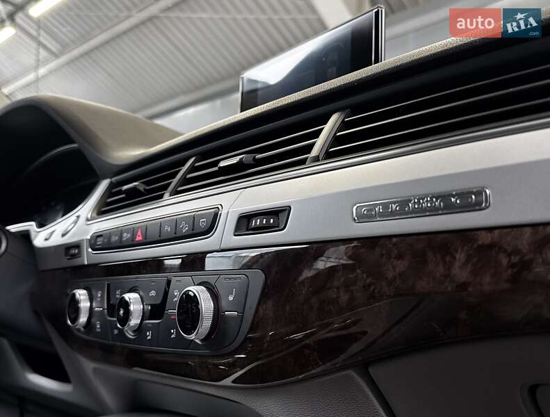 Позашляховик / Кросовер Audi Q7 2018 в Києві
