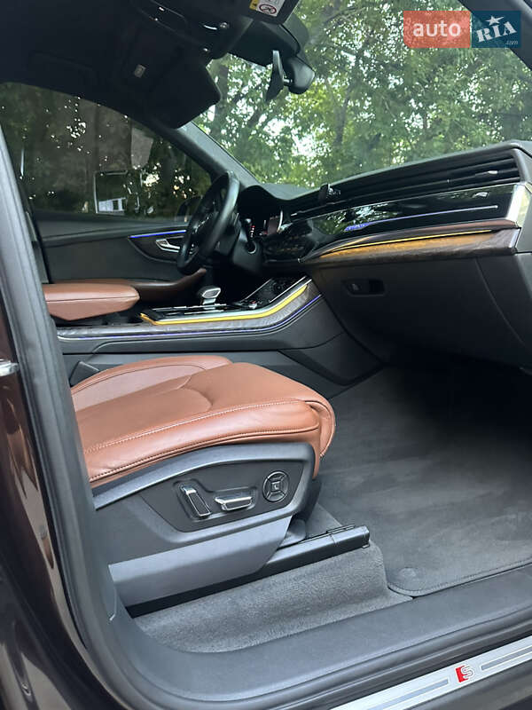Позашляховик / Кросовер Audi Q7 2020 в Львові